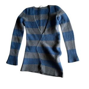 Patrizia Pepe Blue and Gray Wool/ Cashmere V-Neck Sweater Size